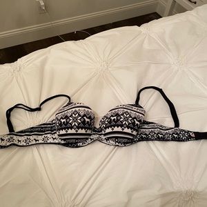 pink holiday 2019 collection bra